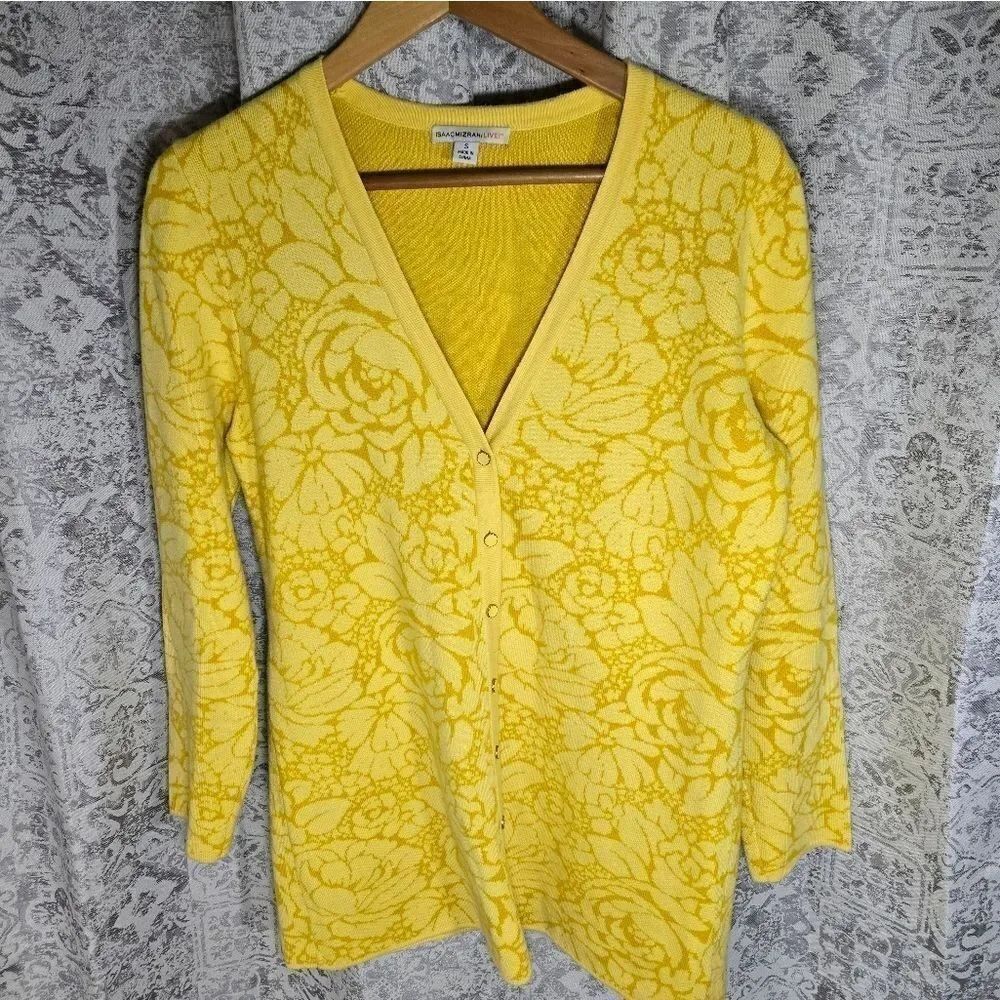 Isaac Mizrahi Live! Cardigan in a cheerful sunshine yellow floral spring small-m